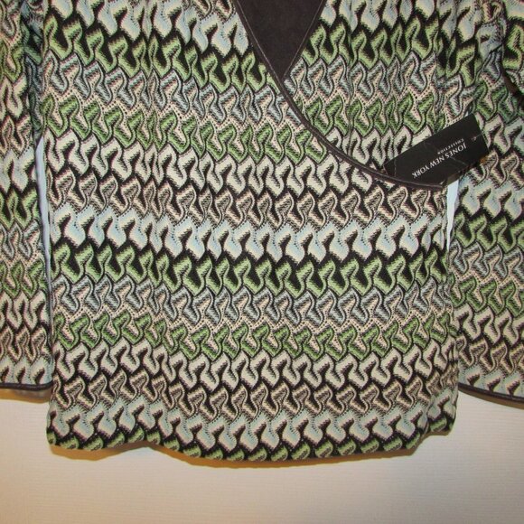 JONES NEW YORK Textured Wrap Top - Med - NEW - Picture 4 of 8